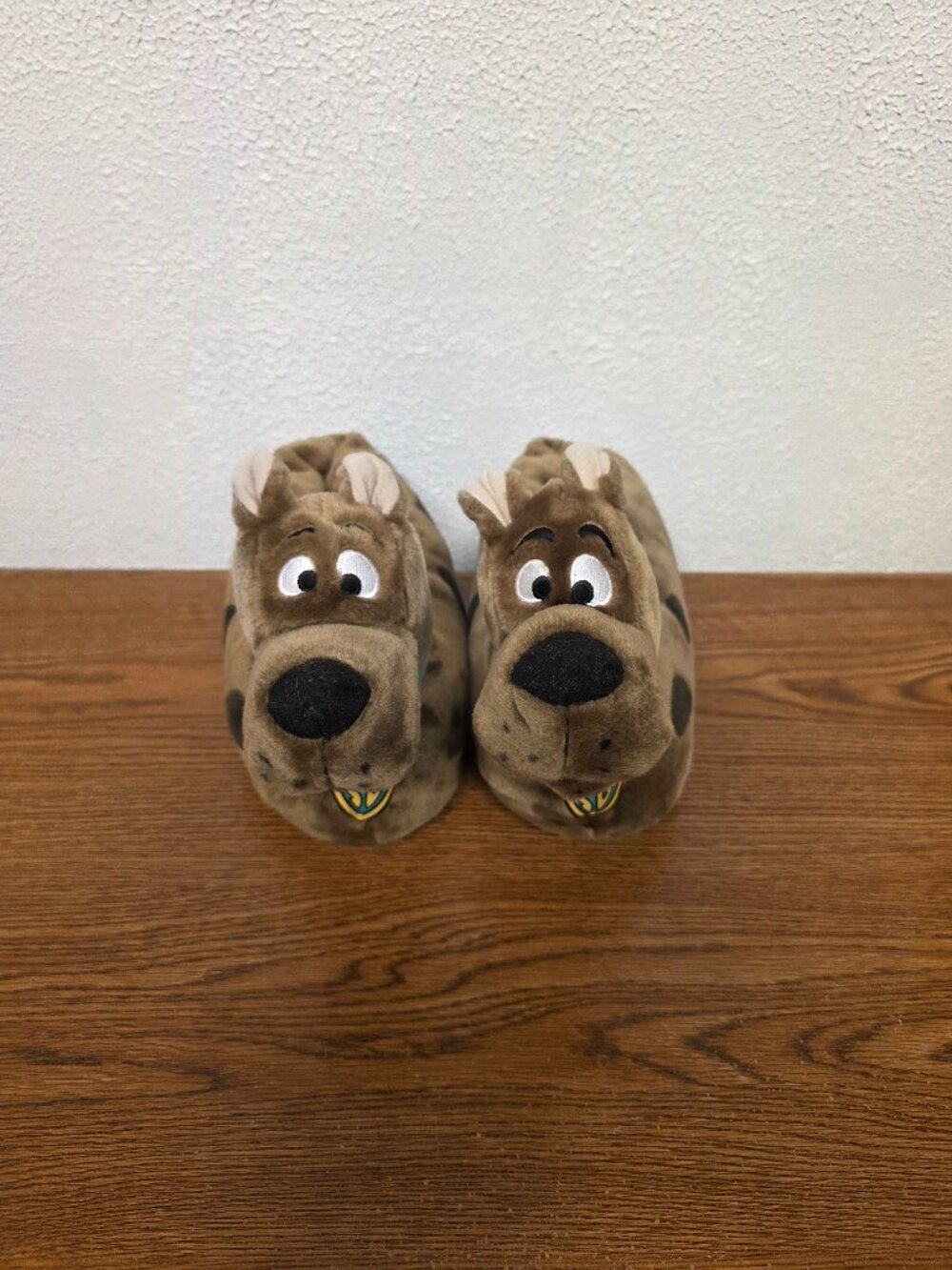 Men Scooby Doo Slippers - House Shoes - Cartoon Network - Size 9-10